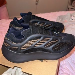 Yeezys size 6 1/2 my daughter wore these 1 time she does not like them